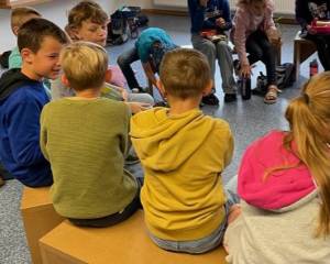 Bnke-mit-Kindern_original